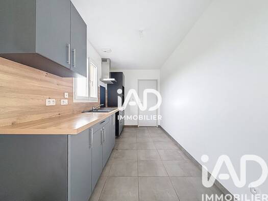 Pavillon à vendre 249 000 € 6 pièces 4 chambres 113 m² 595 m² de terrain La Saussaye 27370