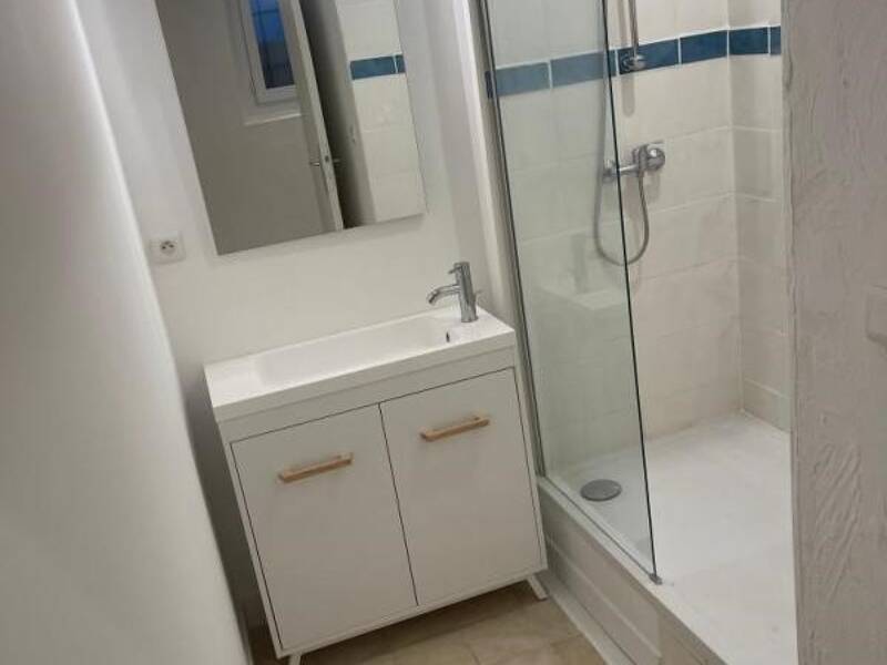 Maison à louer, 35m², BAGNOLS SUR CEZE