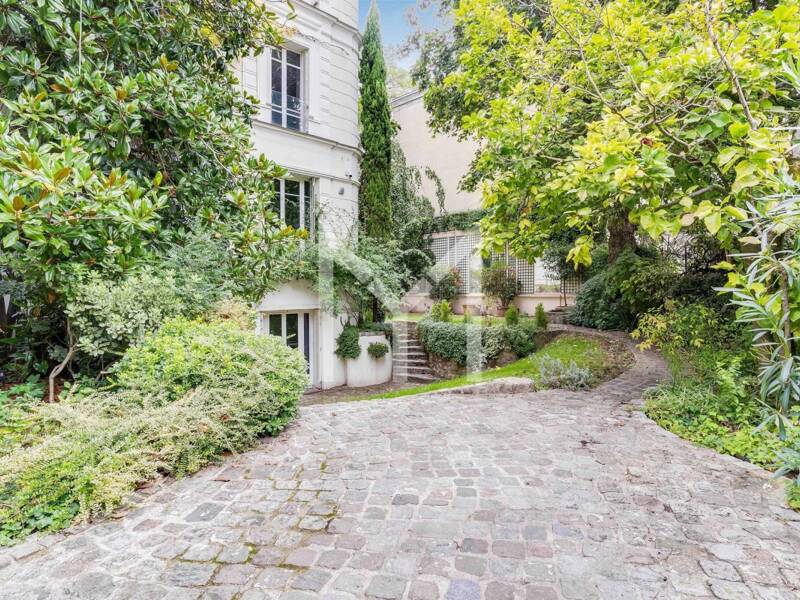 Maison à louer, 244m², PARIS 16E