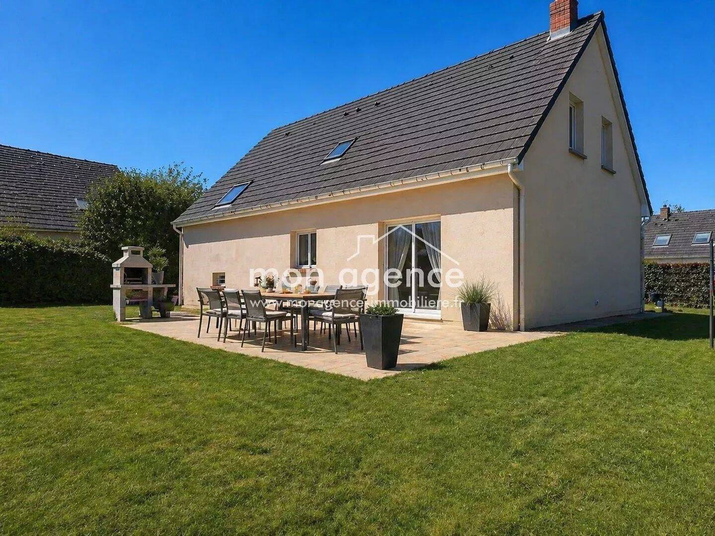 Maison à vendre, 111m², LA NEUVILLE CHANT D'OISEL