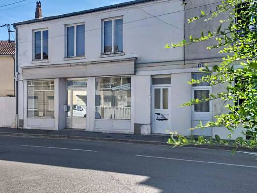 Espace bureau à vendre 97 000 € 150 m² de bureaux Cité du Nord Laon 02000