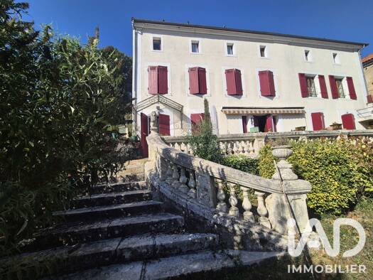 Maison de ville à vendre 198 000 € 4 pièces 3 chambres 223,7 m² 1 141 m² de terrain Mussidan 24400