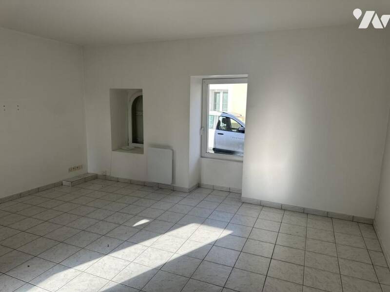 Maison à louer, 70m², MONTREUIL SUR MAINE