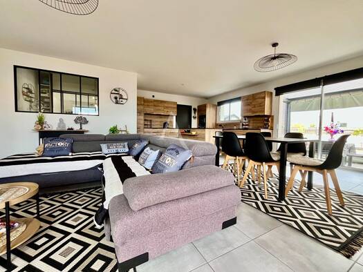 Maison à vendre 465 000 € 4 pièces 2 chambres 93 m² 476 m² de terrain Sion-Bussoleries-Terre Fort Saint-Hilaire-de-Riez 85270