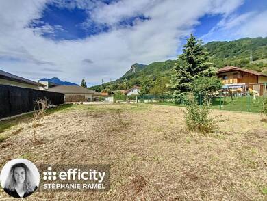 Terrain constructible à vendre 160 000 € 430 m² de terrain Les Villages Cluses 74300