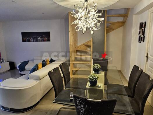 Maison à vendre 270 000 € 6 pièces 5 chambres 165 m² 25 m² de terrain Caraman 31460