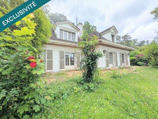 Maison à vendre 250 000 € 8 pièces 5 chambres 206 m² 1 500 m² de terrain Sud Lons-le-Saunier 39000