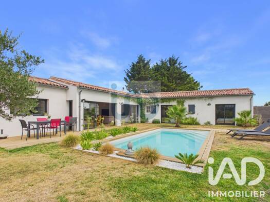 Maison à vendre 1 252 000 € 5 pièces 3 chambres 124 m² 465 m² de terrain La Flotte 17630