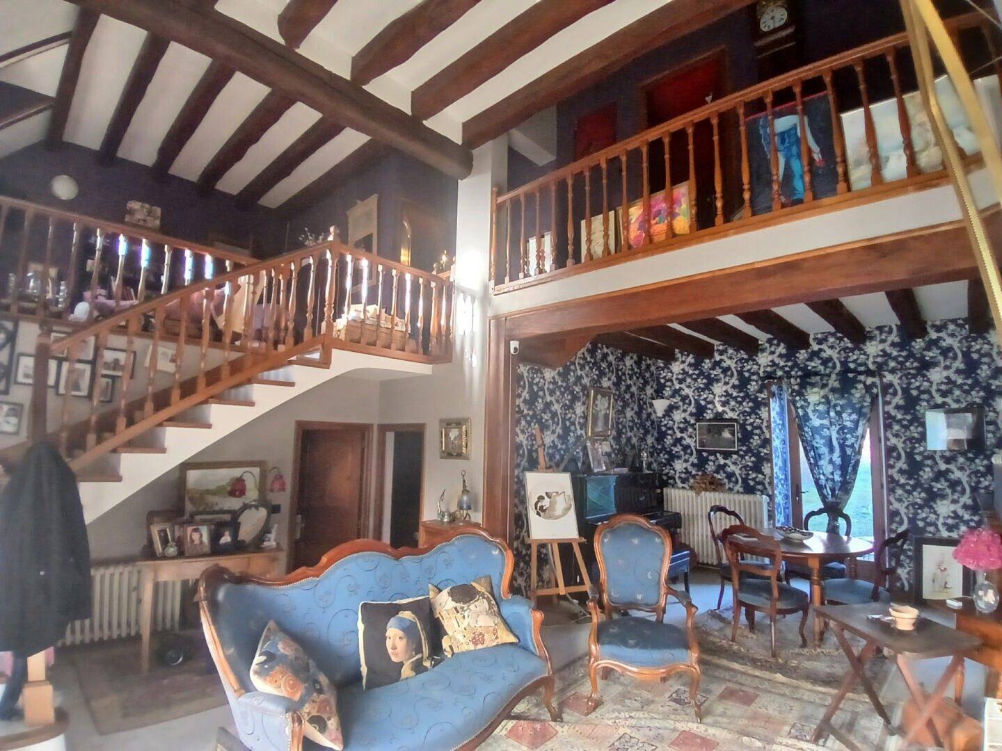 Maison à vendre, 174m², SAINT PRIEST LES FOUGERES