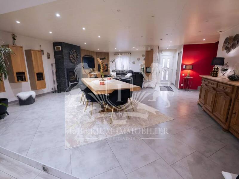 Maison à vendre, 143m², ANGEVILLERS