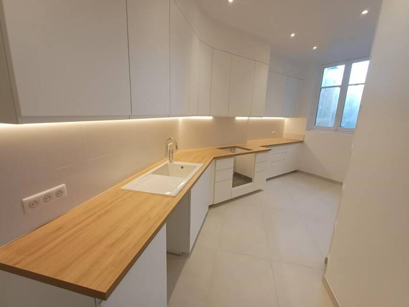 Maison à louer, 193m², PARIS 17E