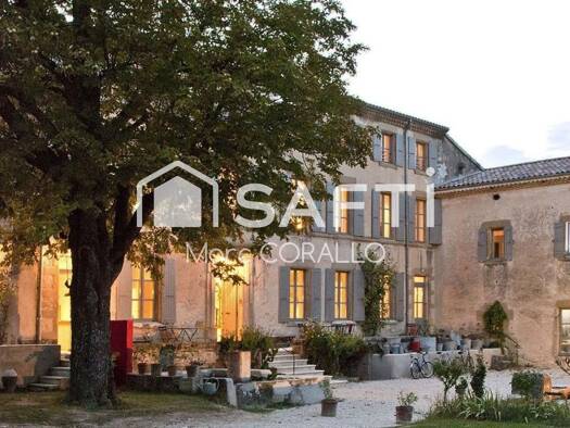 Local commercial à vendre 1 657 000 € 591 m² de surface de vente Montmeyran 26120