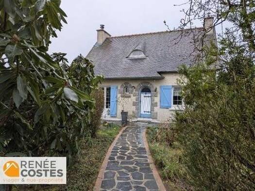 Maison en viager occupé Bouquet 76 340 € 4 pièces 4 chambres 100 m² 1 000 m² de terrain Plougonven 29640