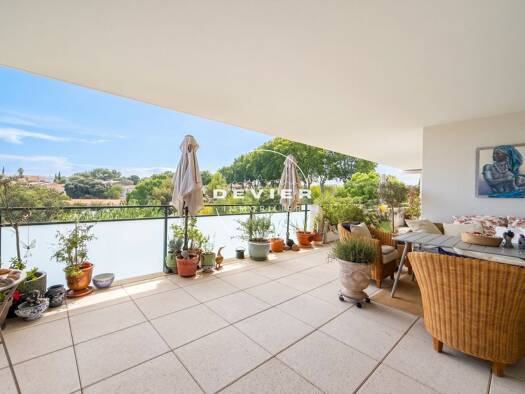 Appartement à vendre 325 000 € 3 pièces 2 chambres 74,31 m² Étage 1/2 Restinclières 34160