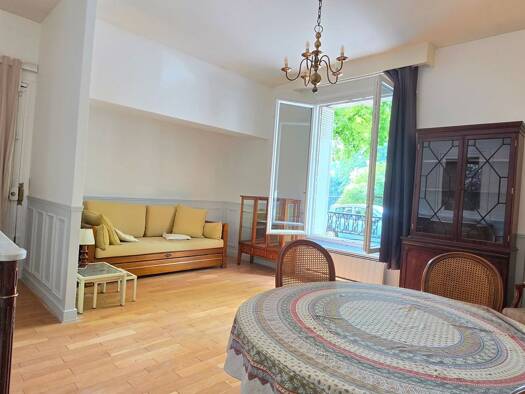 Appartement à vendre 482 000 € 2 pièces 1 chambre 56 m² RDC/6 Secrétan Paris 19ème arrondissement 75019