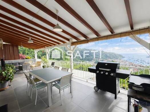 Maison à vendre 430 000 € 4 pièces 3 chambres 145 m² 715 m² de terrain Saint-Pierre 97250