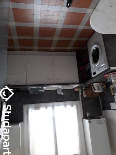 Appartement à louer 400 € 1 pièce 5 chambres 13 m² disponible dès maintenant Vieil Angoulême-Centre Ville Angoulême 16000