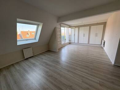 Duplex à louer 1 024 € 2 pièces 1 chambre 59 m² Dernier étage, Étage 3/3 Strasbourg 67000