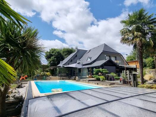 Maison à vendre 690 000 € 8 pièces 4 chambres 238 m² 4 395 m² de terrain Layrisse 65380