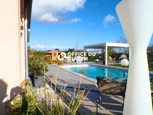 Maison en viager occupé Bouquet 85 000 € 5 pièces 4 chambres 147 m² Sainte-Bazeille 47180