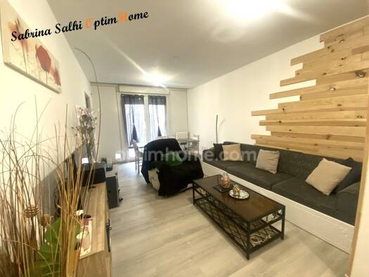 Appartement à vendre 199 000 € 5 pièces 4 chambres 90 m² Étage 2/7 Le Bourg la Claire Gleizé 69400