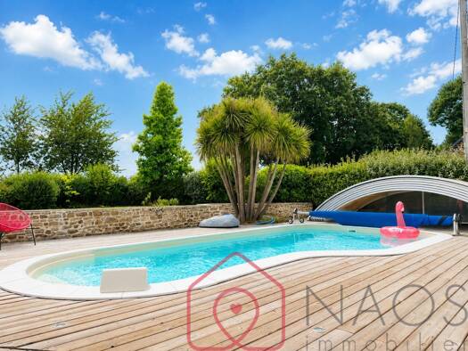 Maison à vendre 579 000 € 9 pièces 5 chambres 260 m² 2 456 m² de terrain Bais 35680