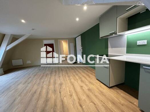 Appartement à louer 600 € 2 pièces 1 chambre 46,1 m² Étage 3/3 Thermal-Vieux-Vican Vichy 03200