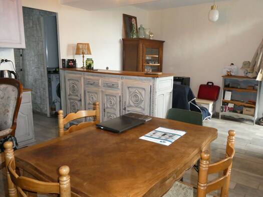 Maison de plain-pied à vendre 54 600 € 2 pièces 1 chambre 68 m² 1 670 m² de terrain Thubœuf 53110
