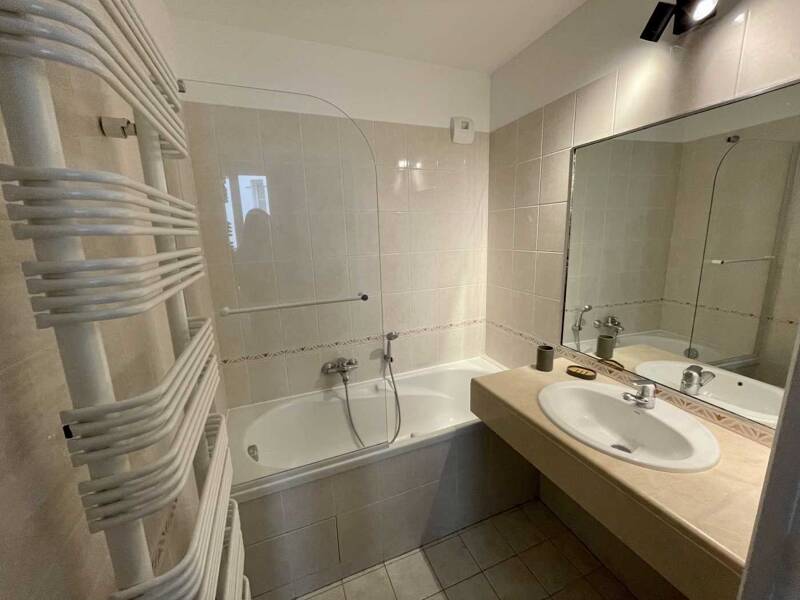 Maison à louer, 49m², PARIS 8E