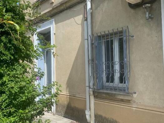 Appartement à louer 465 € 2 pièces 1 chambre 45 m² RDC Alexis-Montlouis Montélimar 26200