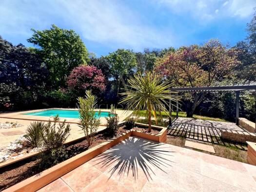 Maison à vendre 850 000 € 6 pièces 4 chambres 165 m² 2 030 m² de terrain Assas 34820