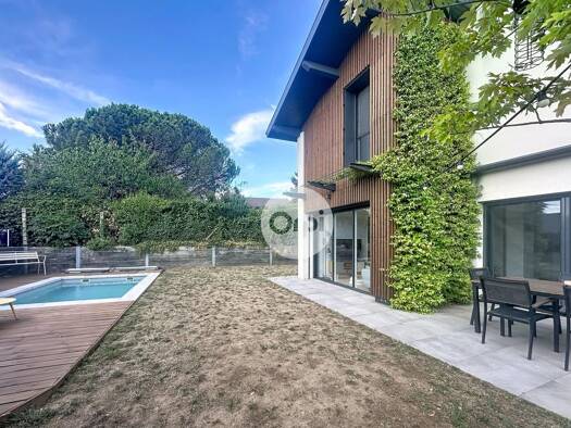 Maison à vendre 426 000 € 4 pièces 3 chambres 118 m² 370 m² de terrain Saint-Laurent-d'Agny 69440