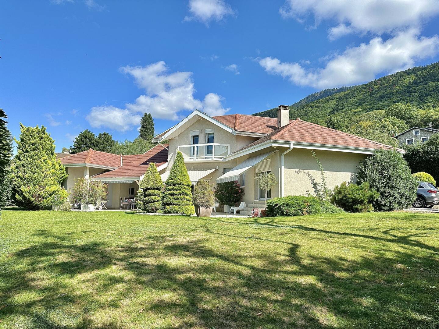 Maison à vendre, 170m², SAINT CERGUES