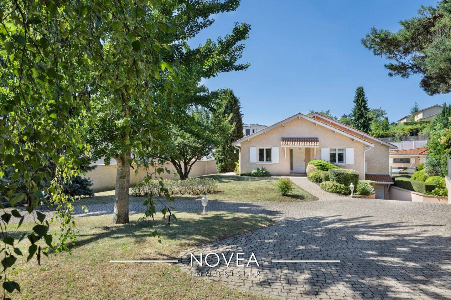 Maison à vendre, 162m², COLLONGES AU MONT D'OR