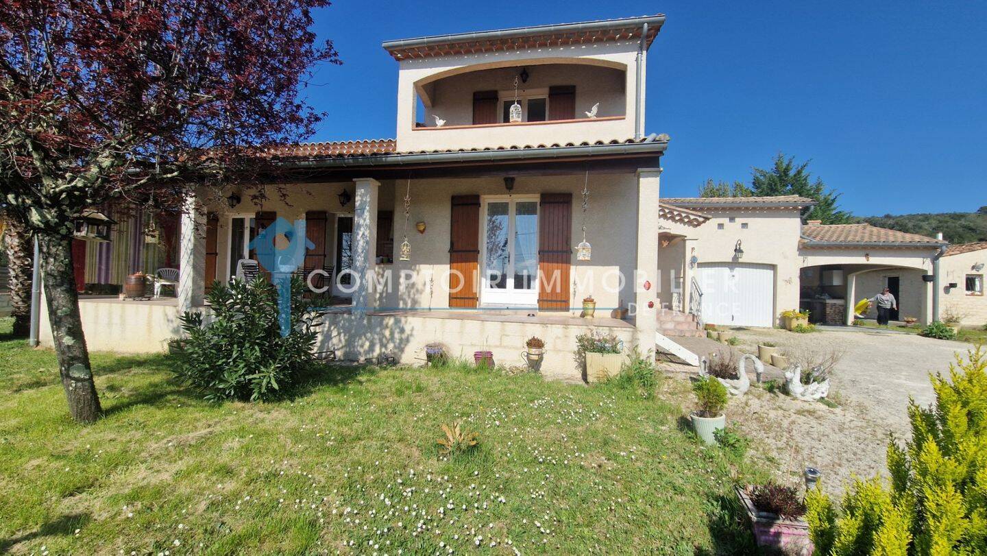 Maison à vendre, 146m², SAINT JULIEN LES ROSIERS