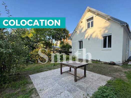 Maison à louer 450 € 6 pièces 1 chambre 90 m² 494 m² de terrain Mont-Saint-Aignan 76130