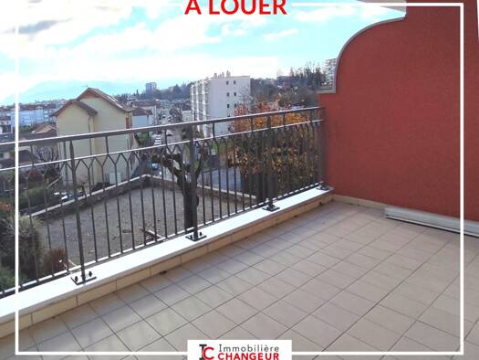 Appartement à louer 817 € 3 pièces 2 chambres 68 m² Étage 2/2 Ouest Voiron 38500