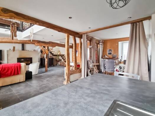Maison à vendre 265 000 € 6 pièces 5 chambres 187 m² 959 m² de terrain Artenay 45410