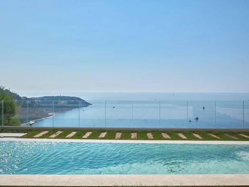 Maison à vendre, 250m², ROQUEBRUNE CAP MARTIN