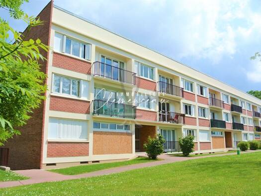 Appartement à louer 1 400 € 4 pièces 2 chambres 73 m² Étage 1/2 Villennes-sur-Seine 78670