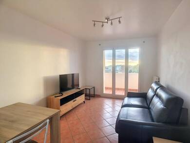 Appartement à vendre 137 500 € 1 pièce 30 m² Dernier étage, Étage 6/6 Centre-Haut de Cagnes Cagnes-sur-Mer 06800