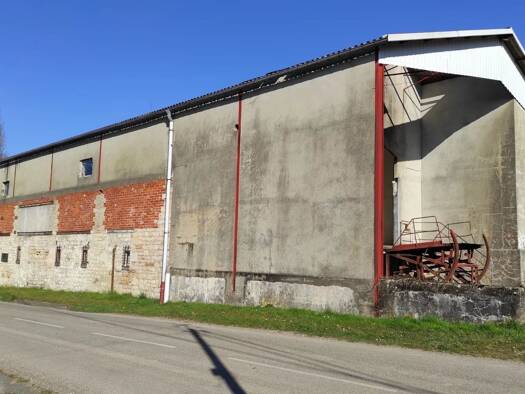 Entrepôt à vendre 110 000 € 4 076 m² d'espace de stockage Noyers-Auzécourt 55800