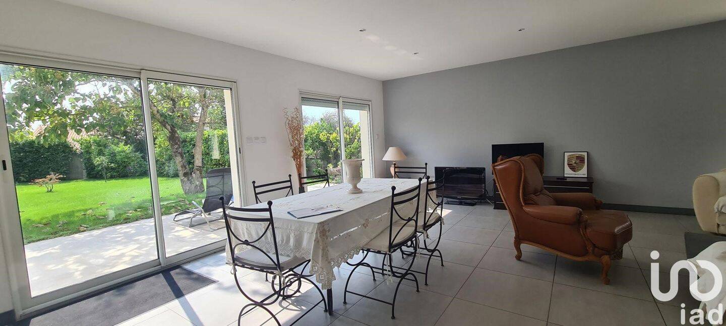 Maison à vendre, 138m², SAINT SAUVEUR D'AUNIS