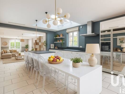 Demeure à vendre 950 000 € 8 pièces 5 chambres 290 m² 3 057 m² de terrain Condé-Sainte-Libiaire 77450
