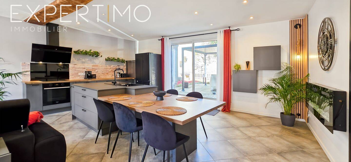 Maison à vendre, 160m², ESTOUCHES
