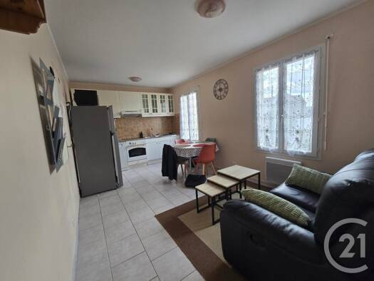 Appartement à louer 1 060 € 2 pièces 1 chambre 31,4 m² 1er étage Houilles 78800