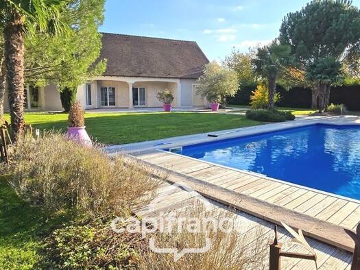 Maison à vendre 1 145 000 € 8 pièces 5 chambres 428 m² 3 325 m² de terrain Allériot 71380