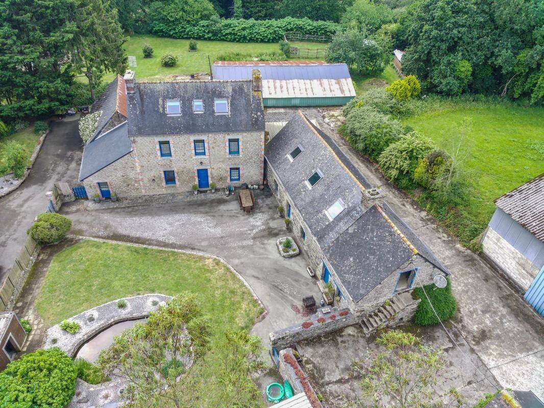 Maison à vendre, 226m², ROSTRENEN
