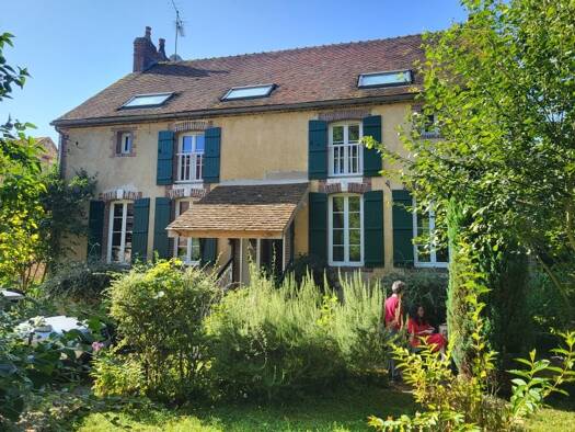 Maison à vendre 289 000 € 7 pièces 5 chambres 155 m² 2 262 m² de terrain Chassy 89110