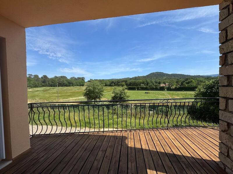 Maison à louer, 143m², TOURVES